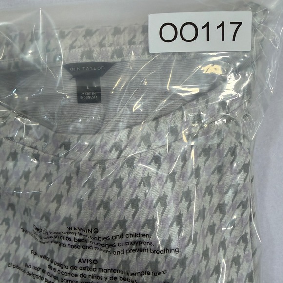 Ann Taylor Womens Houndstooth Raglan Long Sleeve Top Grey Purple Size L - Picture 8 of 8